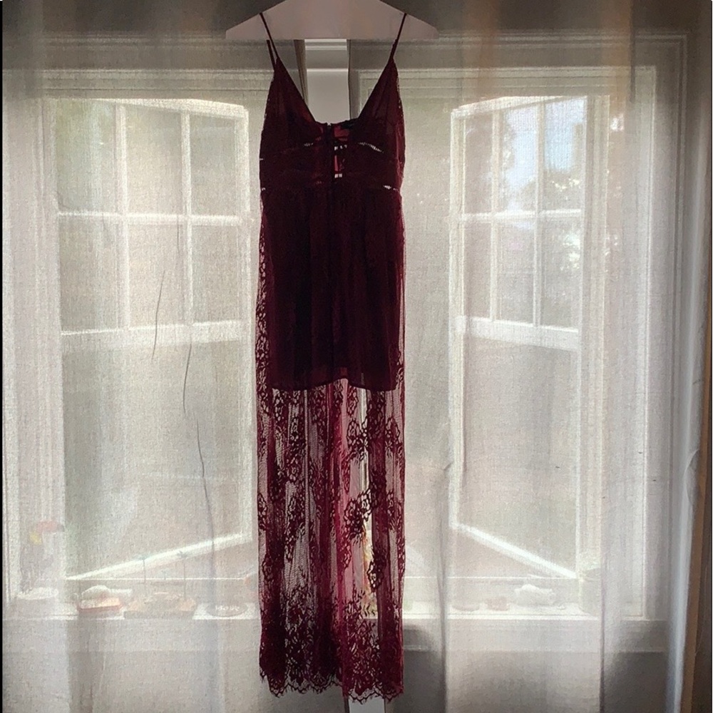 Forever 21 Sheer Detailed Maxi!!